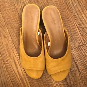 Never worn Mustard yellow slides